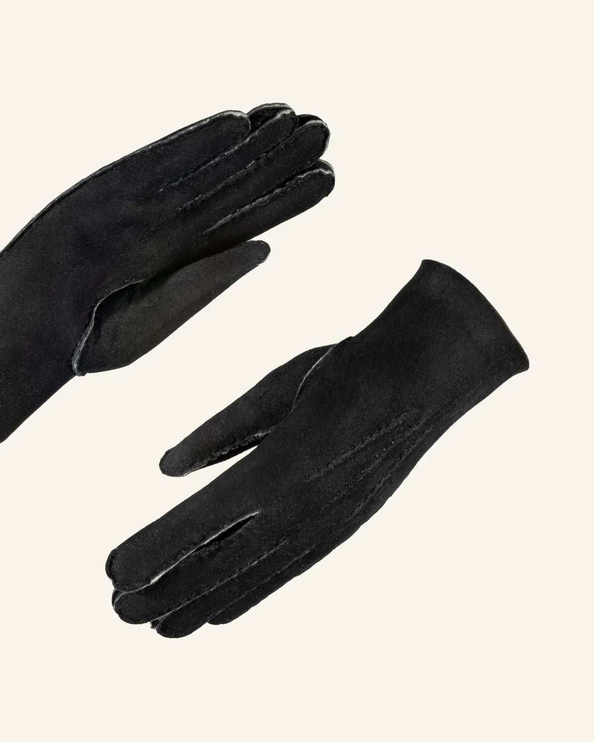 black men's shearling leather gloves detail