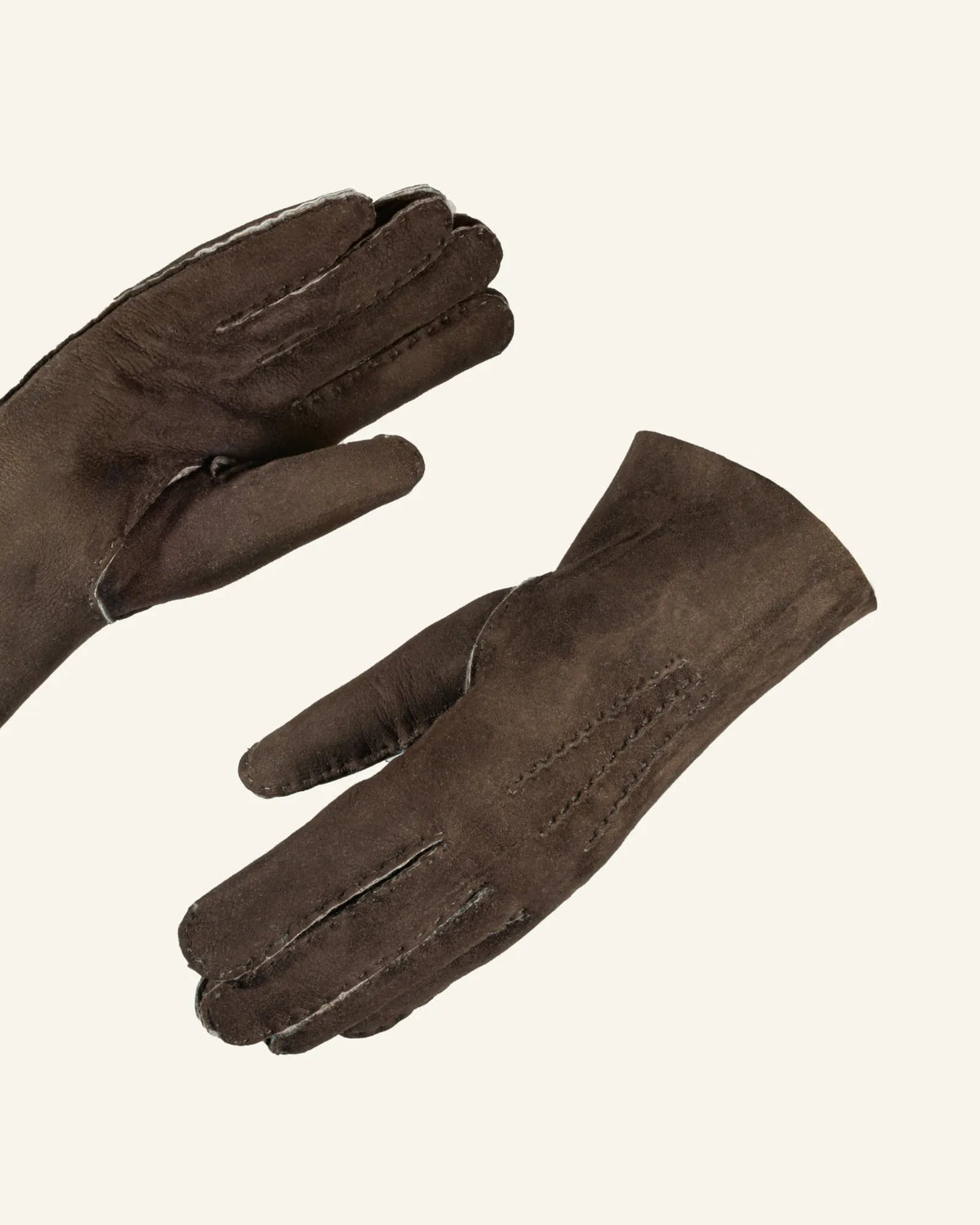 dark brown men's shearling leather gloves detail